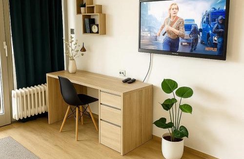 Jakobshof Apartment | Modern Apartment with Balcony - Pet Friendly & Pool Access