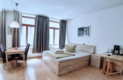 Zentrum-Sued Apartment | Budget-Friendly Studio Zentrum Süd - Family-Friendly Stay