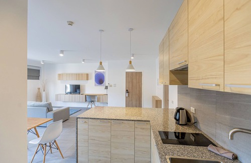Thapae Apartment | Comfortable Studio365 Apartment with Spa & Breakfast