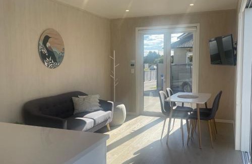 Papakura Apartment | Child-Friendly STUDIO42: 4-Star Stay with Exceptional Reviews