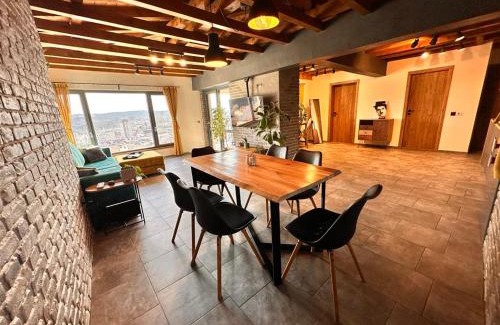 Veliko Tarnovo Apartment | Guest Rated 10/10 at Studio54 - Child Friendly Retreat