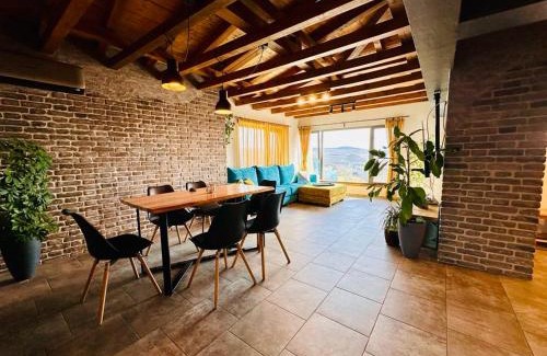Veliko Tarnovo Apartment | Guest Rated 10/10 at Studio54 - Child Friendly Retreat