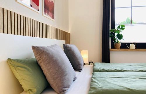 Lubben Apartment | Modern Studio in Central Location with Free Wi-Fi & Parking