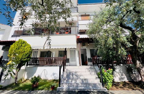 Skala Rachoniou Apartment | Oceanfront Studios Elena: Rated 9.1, Perfect for Families