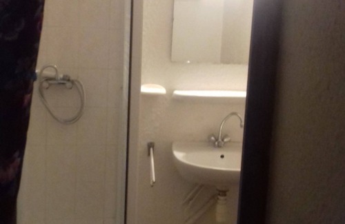Embrun Apartment | Private Parking Studios in Cozy Chalets Await Your Stay