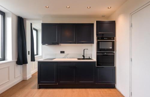 Belbeuf Apartment | Scenic Studios Le Medicis with Seine Views for Families