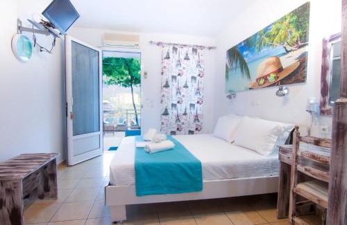 Skala Potamias Apartment | Family-Friendly Studios Liolios #3 with Inviting Hot Tub