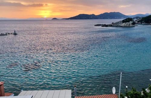 Kokkari Apartment | Guest Rated 9.3: Studios Loukia with On-Site Restaurant