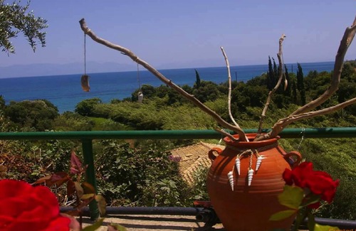 Koroni House | Inviting Studios Marema Apartments in Koroni with Kitchen