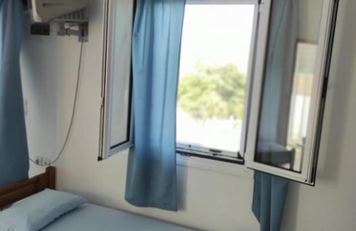 Kalamaki Apartment | Pet-Friendly Stay at Studios Maria Anna - Rated 7.6/10