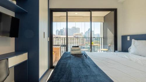 Vila Mariana House | Modern Studios with Pool Access near Vila Mariana Station