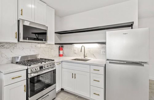 McAllen Apartment | Perfect Getaway at Studios On Fourth - 10/10 Guest Rated