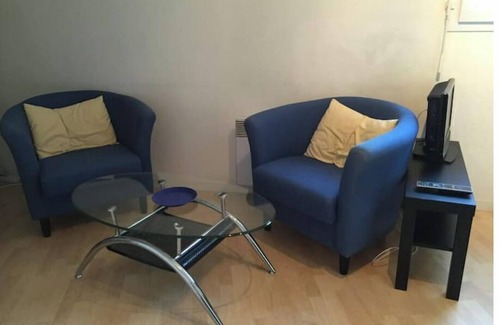 Salorges - Sainte-Anne Apartment | Charming Studios in Nantes with Family-Friendly Amenities