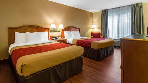Toddville Road Hotel | Budget-Friendly Studios & Suites Near Charlotte Attractions