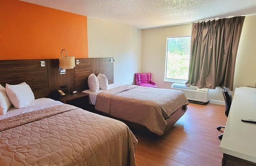 Toddville Road Hotel | Budget-Friendly Studios & Suites Near Charlotte Attractions