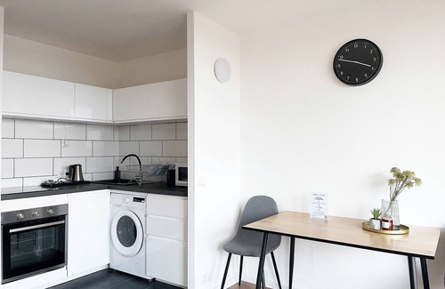 Osnabrueck Apartment | Studios with Breathtaking Views & Family-Friendly Amenities
