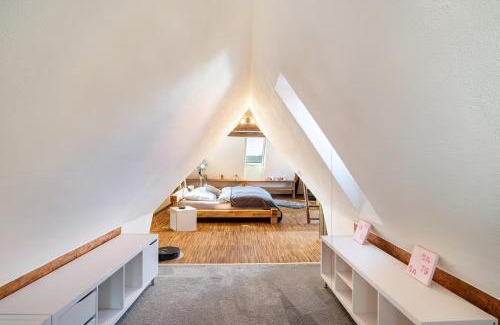 Gross-Umstadt Apartment | Scenic 70 qm Studio with Breathtaking Views, Rated 8/10