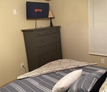 Auburn House | Convenient Stays Near Auburn University for 3-4 Guests