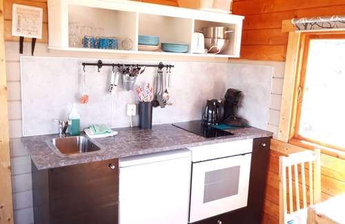 Stykkisholmur Cottage | Stundarfriður Cottages: Ocean View & Pet Friendly Retreat