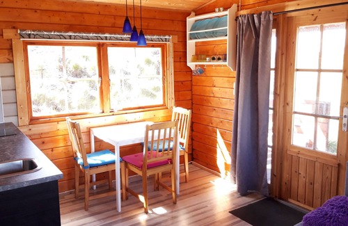 Stykkisholmur Cottage | Stundarfriður Cottages: Ocean View & Pet Friendly Retreat