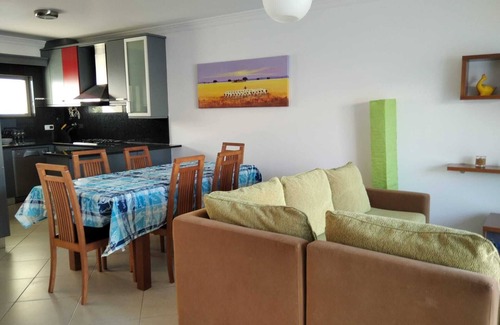 Manta Rota House | Beautiful 3 Bed Townhouse, Steps from the Beach & Ocean View