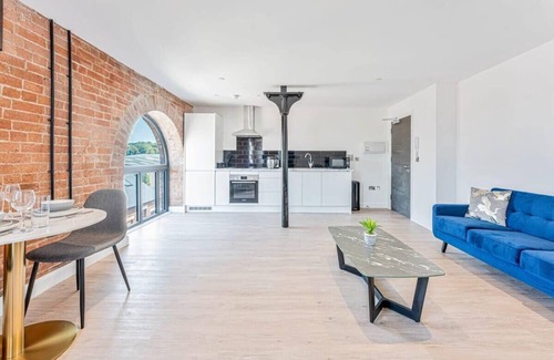 Burton on Trent Apartment | Elegant 1 Bed Apartment in Burton-on-Trent - Rated 10/10