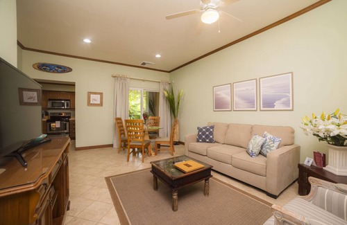 Herradura Condo | Elegant Oceanfront Condo at Los Suenos Beach Resort