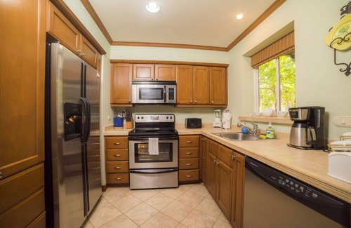 Herradura Condo | Elegant Oceanfront Condo at Los Suenos Beach Resort