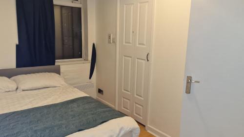 Newport Apartment | Cozy 1 Bedroom Flat in Newport - Pet and Child Friendly