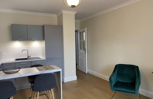 Vieux Vichy Apartment | Cozy Apartment Vichy with Spa and Kitchen Amenities