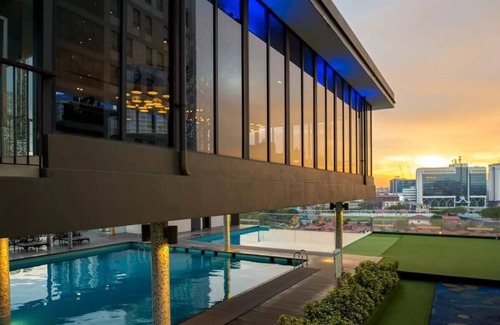 Bunga Paya Pantai Apartment | Scenic 1BR Suite with Breathtaking Views in Melaka
