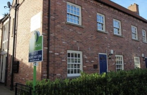 Bawtry Apartment | Highly Rated 2-Bed Apartment in Bawtry with Breakfast