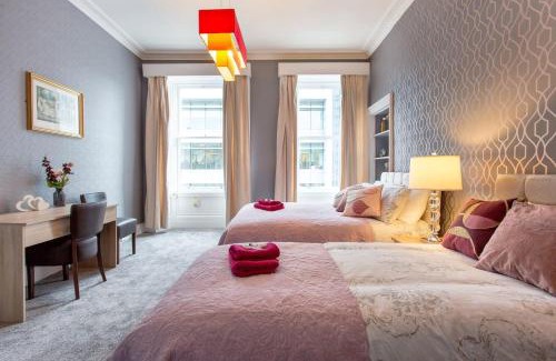 Tollcross Apartment | Chic 2-Bed Apartment in Central Edinburgh - Pet Friendly Stay