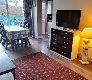 Kildangan Apartment | Cozy 2-Bed Apartment - Pet and Child Friendly Oasis