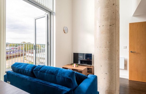 Rotherham Apartment | Modern 2 Bed Riverside Apartment with Child-Friendly Amenities