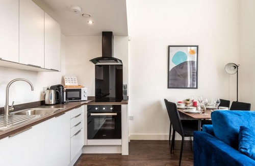 Rotherham Apartment | Modern 2 Bed Riverside Apartment with Child-Friendly Amenities
