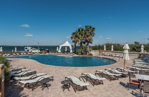 Pensacola Beach Condo | Stunning 2-bedroom condo in amazing Pensacola Beach with gorgeous Gulf views