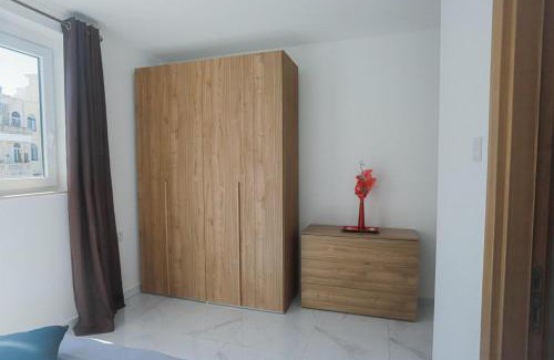 Ta' Giorni Apartment | Explore a 2 Bedroom Apartment in St Julians with Child-Friendly Amenities