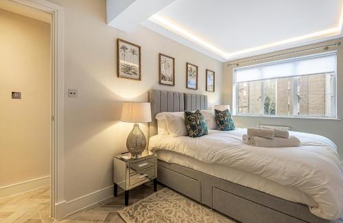 Knightsbridge Apartment | Discover Flat 5: Family & Pet Friendly with Great Reviews
