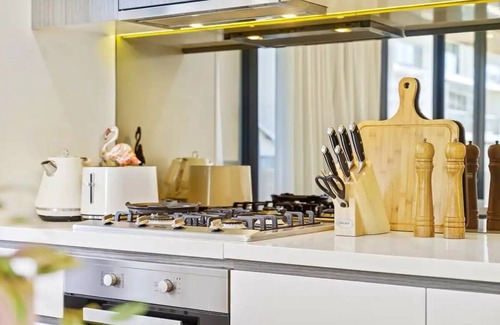 Waterloo Apartment | Family-Friendly 2 Bedroom Apartment in Zetland
