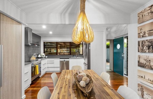 Maroochydore House | Pet-Friendly Oceanfront Getaway Near CottonTrees Beach