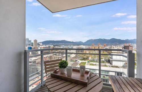 Crosstown Apartment | Stunning 2BR Apartment with Breathtaking City and Mountain Views