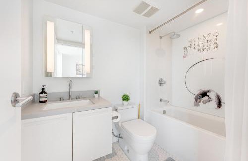 Crosstown Apartment | Stunning 2BR Apartment with Breathtaking City and Mountain Views