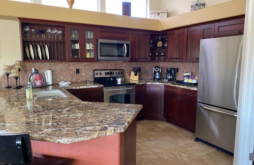 Island at Ocotillo House | Stunning 3 bed/2.5 bath Overlooking Ocotillo Golf Course w/Heated pool & Hottub