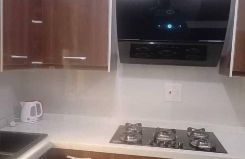 Sapele House | Elegant 3-Bed House with Spa and Hot Tub in Sapele