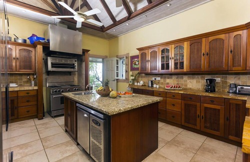 Soufriere Villa | Unforgettable 3-Bed Villa with Ocean Views - Arc En Ciel