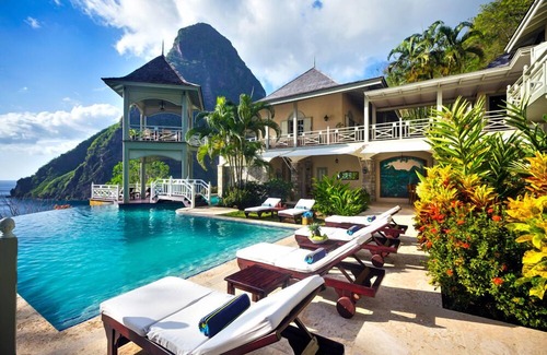 Soufriere Villa | Unforgettable 3-Bed Villa with Ocean Views - Arc En Ciel