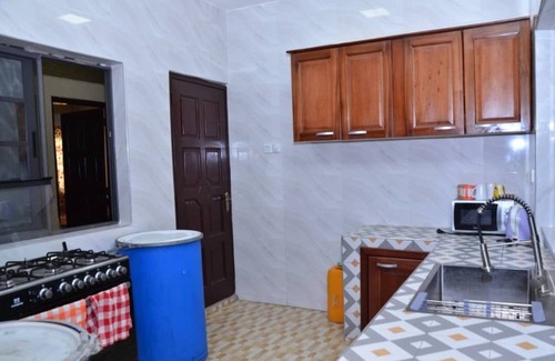 Sekondi-Takoradi Bed & Breakfast | Cozy 3 Bedrooms at Fijal Hills, Perfect for Families