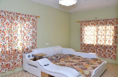 Sekondi-Takoradi Bed & Breakfast | Cozy 3 Bedrooms at Fijal Hills, Perfect for Families