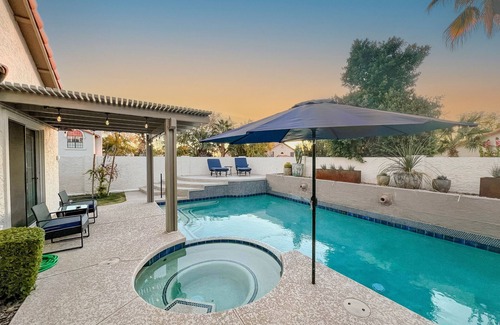 Mountainview Ranch House | Guest Rated 9.8: 3 BR Pool Retreat in Scottsdale